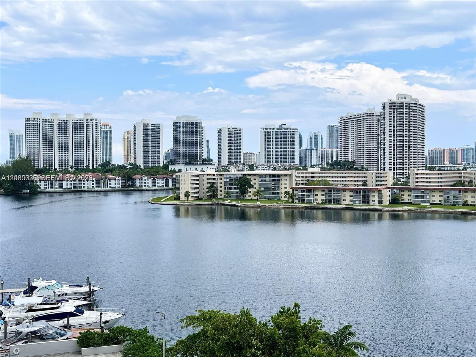 18041 Biscayne Blvd # 803, Aventura FL 33160 - Aventura, FL - Photo 1