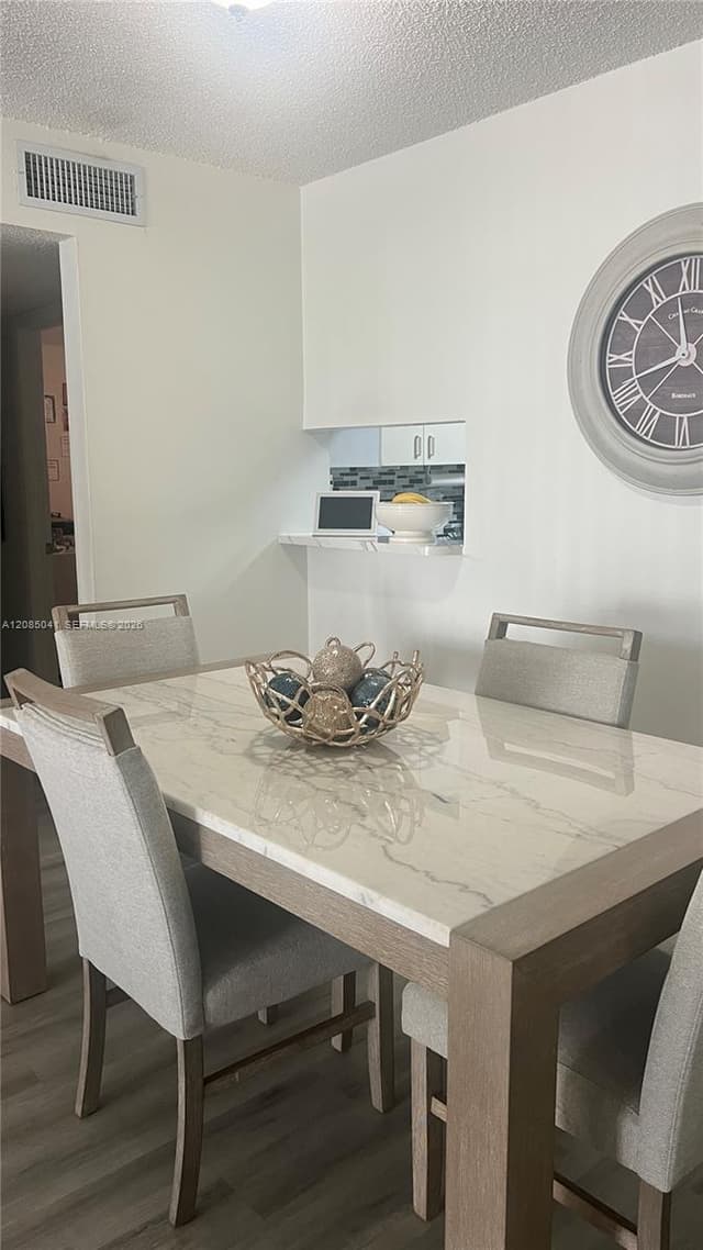 1480 W 46th St # 210, Hialeah FL 33012 - Hialeah, FL - Photo 6