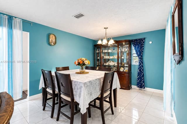 2622 NW 24th Ct, Fort Lauderdale FL 33311 - Fort Lauderdale, FL - Photo 6
