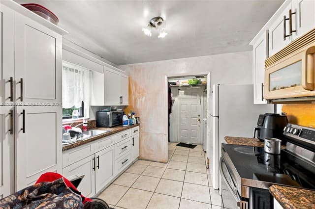 2622 NW 24th Ct, Fort Lauderdale FL 33311 - Fort Lauderdale, FL - Photo 7