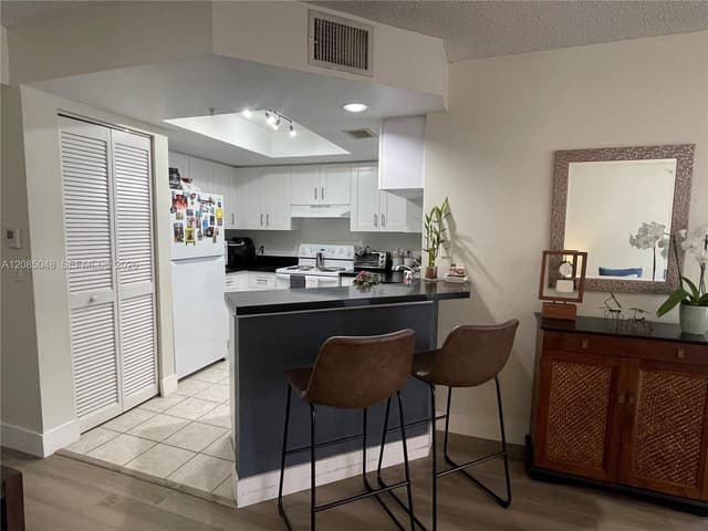 2009 SE 10th Ave # 303, Fort Lauderdale FL 33316 - Fort Lauderdale, FL - Photo 5