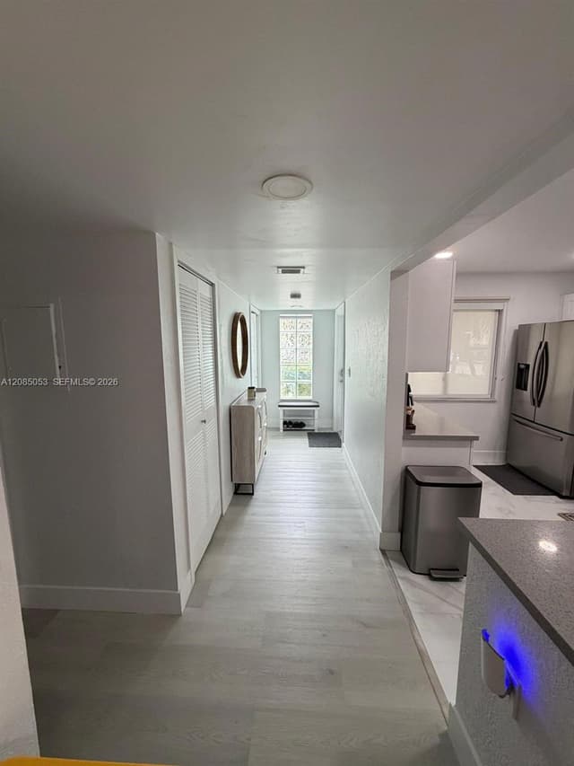 331 Lakeview Dr # 101, Weston FL 33326 - Weston, FL - Photo 6