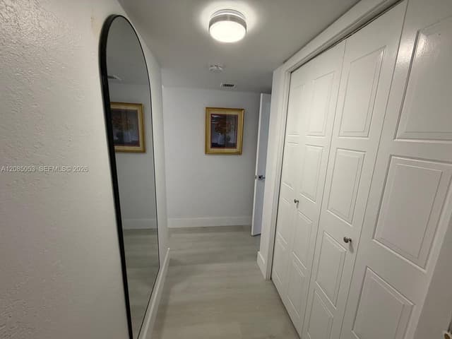 331 Lakeview Dr # 101, Weston FL 33326 - Weston, FL - Photo 4