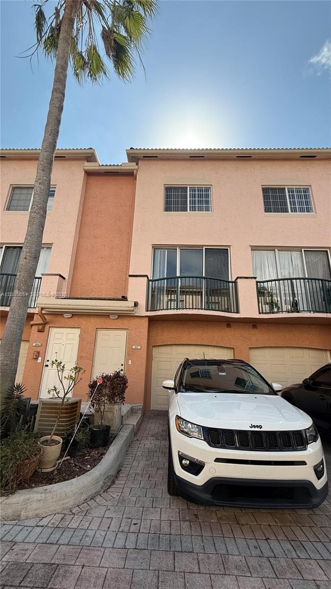 2107 SE 10th Ave # 827, Fort Lauderdale FL 33316 - Fort Lauderdale, FL - Photo 1