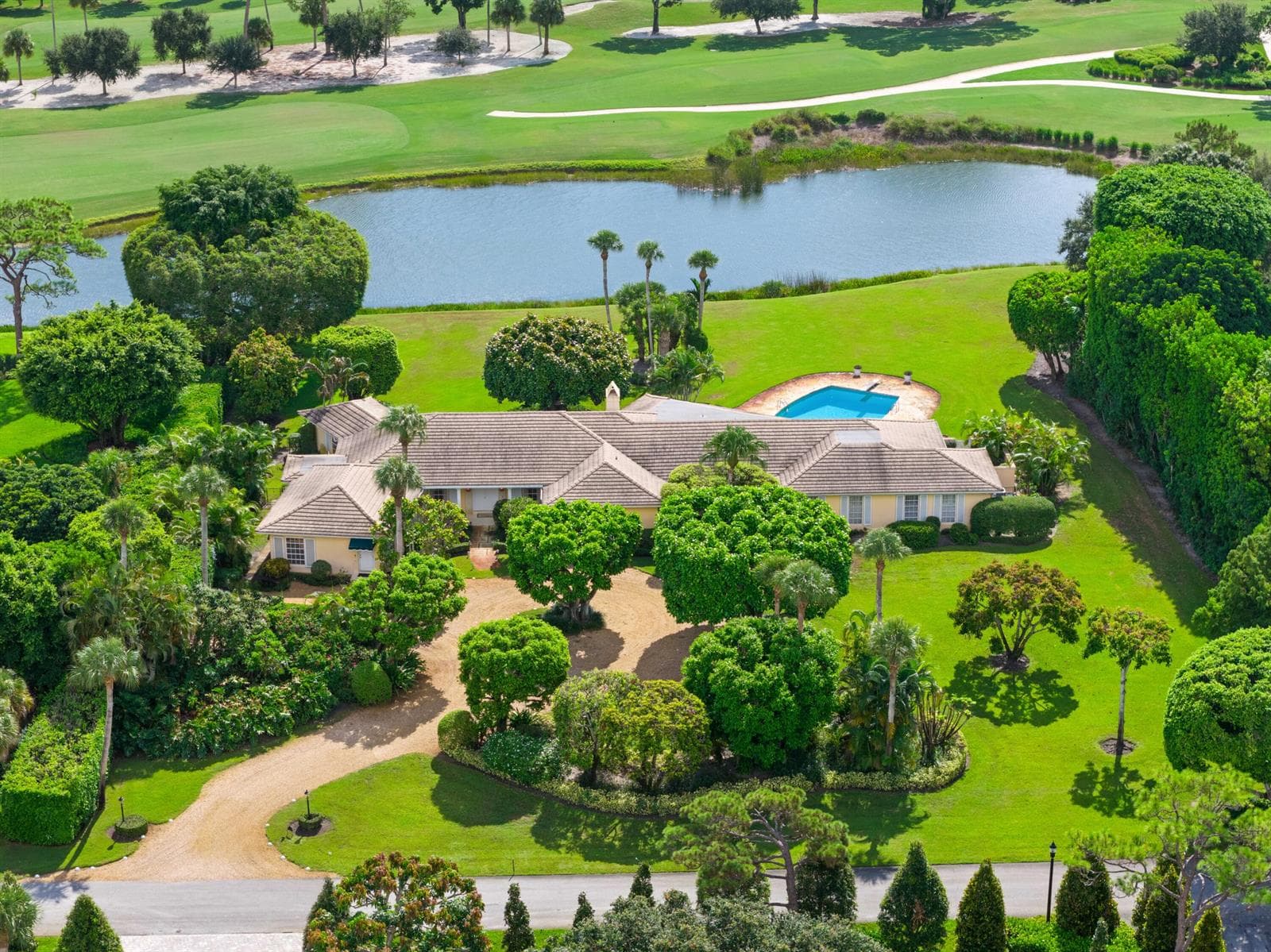 8 COUNTRY Road W, FL 33436 - Photo 1