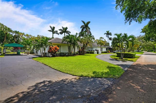 15305 SW 78th Ct, Palmetto Bay FL 33157 - Palmetto Bay, FL - Photo 7