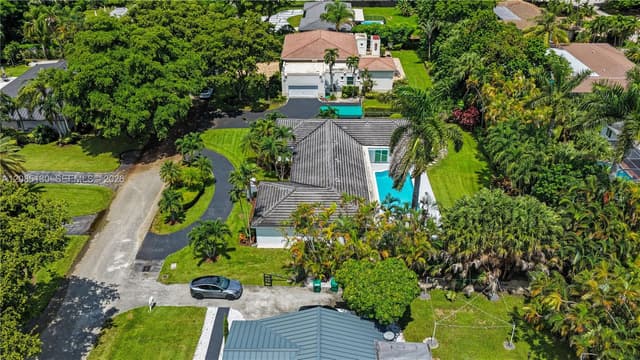 15305 SW 78th Ct, Palmetto Bay FL 33157 - Palmetto Bay, FL - Photo 3