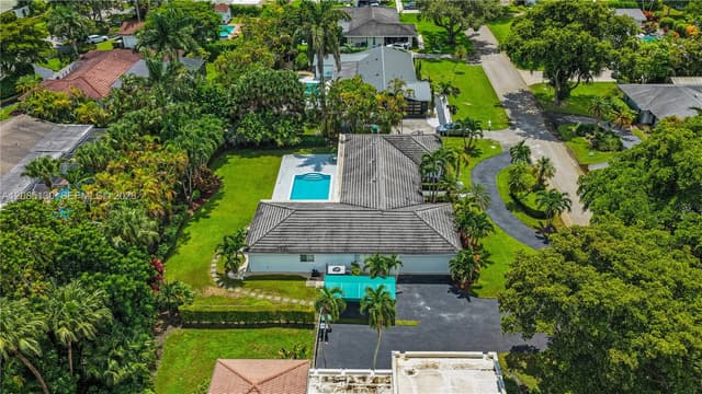 15305 SW 78th Ct, Palmetto Bay FL 33157 - Palmetto Bay, FL - Photo 5