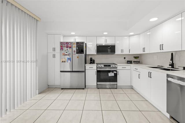 8400 SW 133rd Ave Rd # 107, Miami FL 33183 - Miami, FL - Photo 2