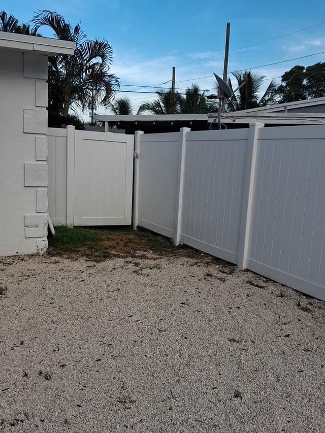 2574 NE 14TH Terrace, Pompano Beach FL 33064 - Pompano Beach, FL - Photo 6