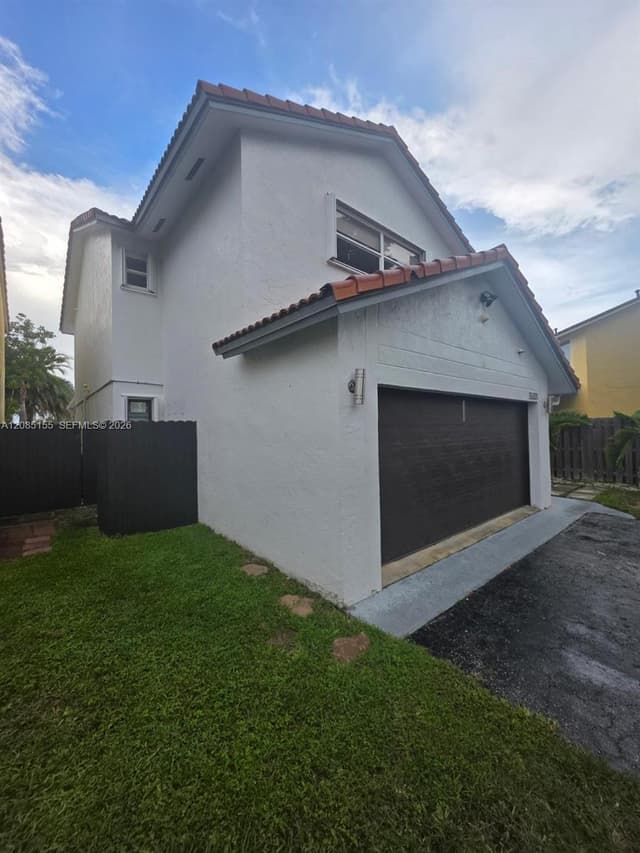 15131 SW 94th Ter, Miami FL 33196 - Miami, FL - Photo 2