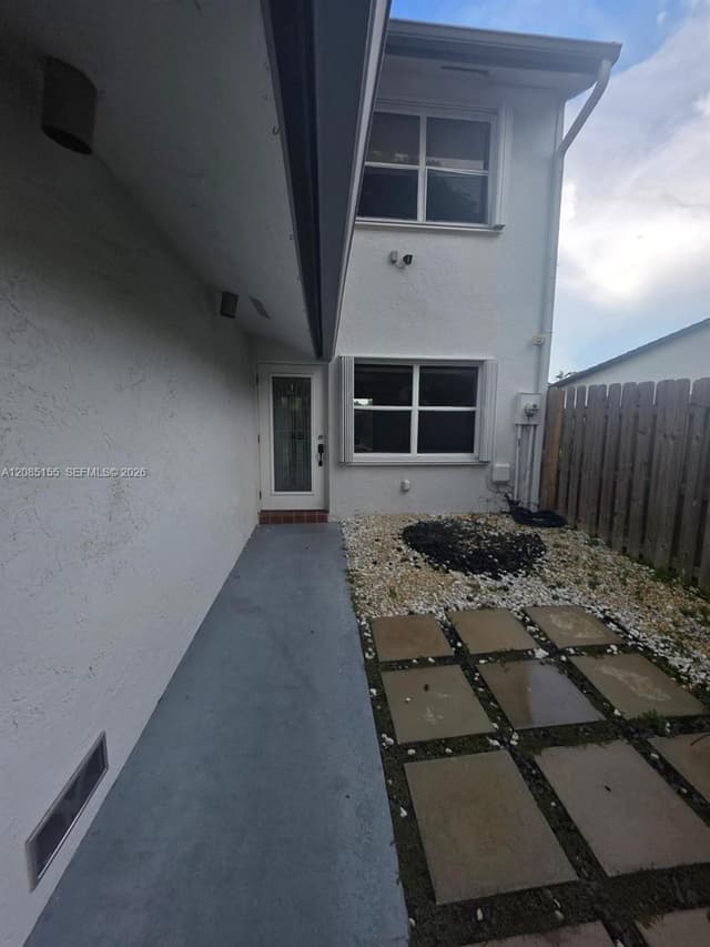 15131 SW 94th Ter, Miami FL 33196 - Miami, FL - Photo 3