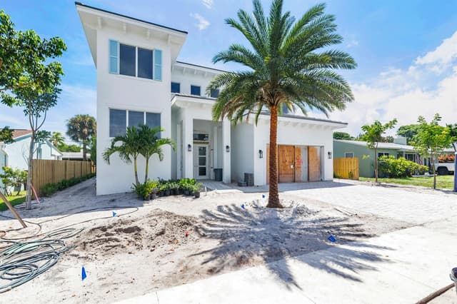 354 Laurie Road, West Palm Beach FL 33405 - West Palm Beach, FL - Photo 4