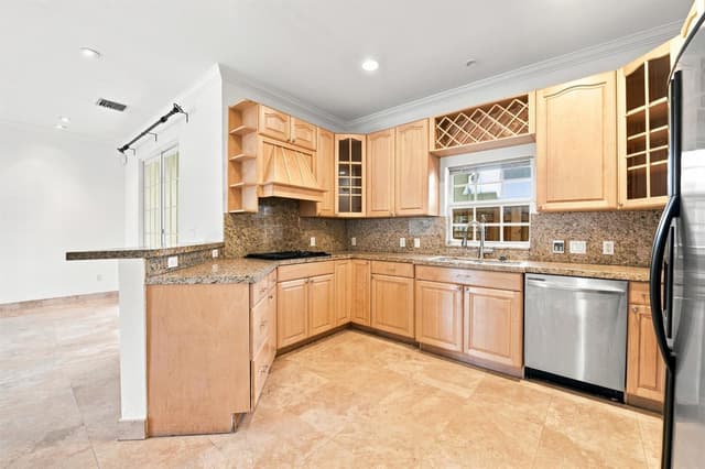 857 SW 11TH Court, Fort Lauderdale FL 33315 - Fort Lauderdale, FL - Photo 6