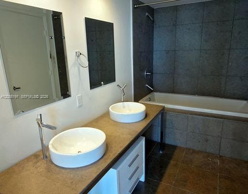 485 Brickell Ave # 2303, Miami FL 33131 - Miami, FL - Photo 6