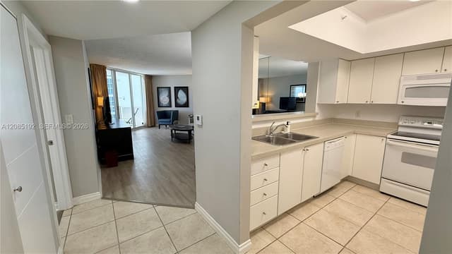 17375 Collins Ave # 804, Sunny Isles Beach FL 33160 - Sunny Isles Beach, FL - Photo 7