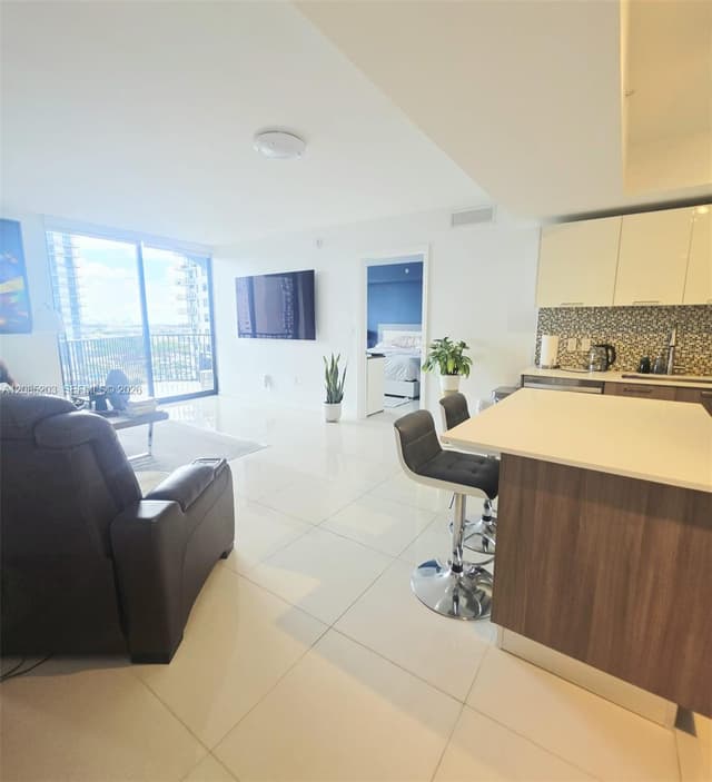 5252 NW 85th Ave # 809, Doral FL 33166 - Doral, FL - Photo 3