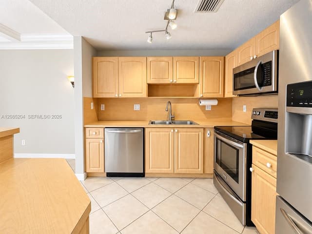 12966 SW 29th Ct, Miramar FL 33027 - Miramar, FL - Photo 6