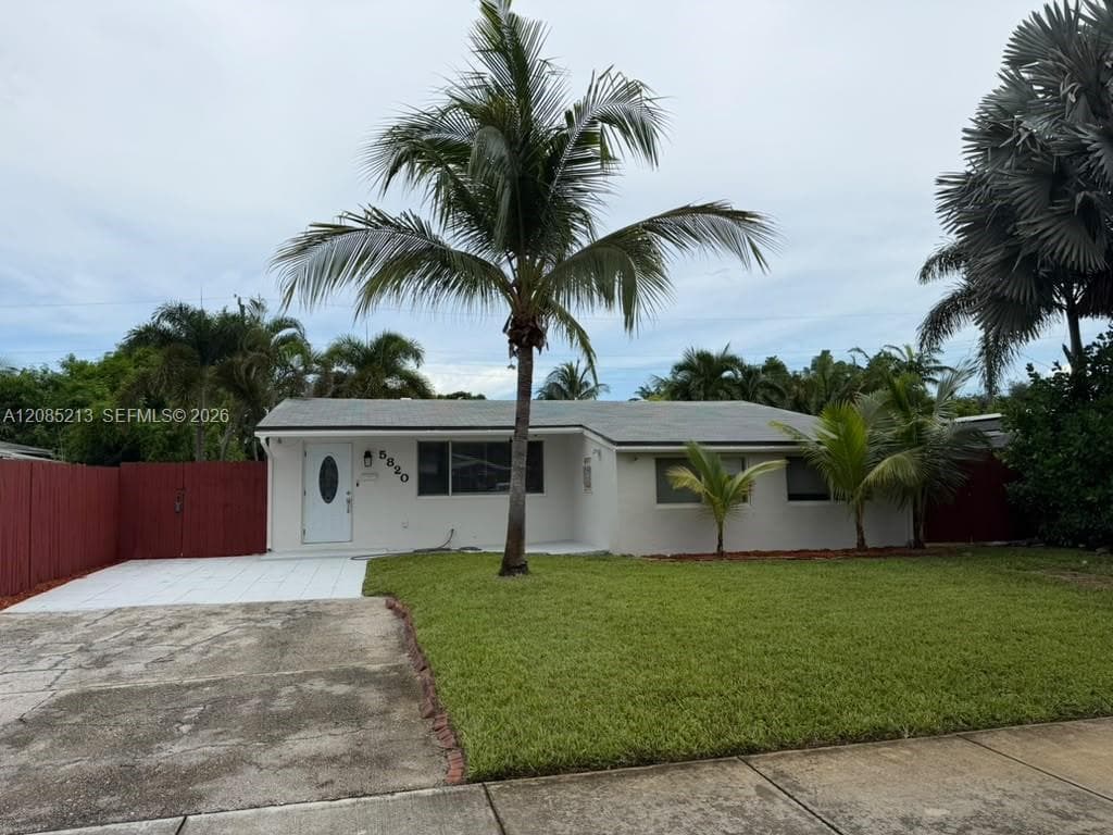 5820 NE 2nd Ave, Oakland Park FL 33334 - Oakland Park, FL - Photo 1