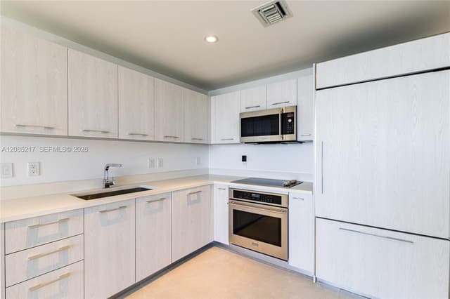45 SW 9th St # 3302, Miami FL 33130 - Miami, FL - Photo 4