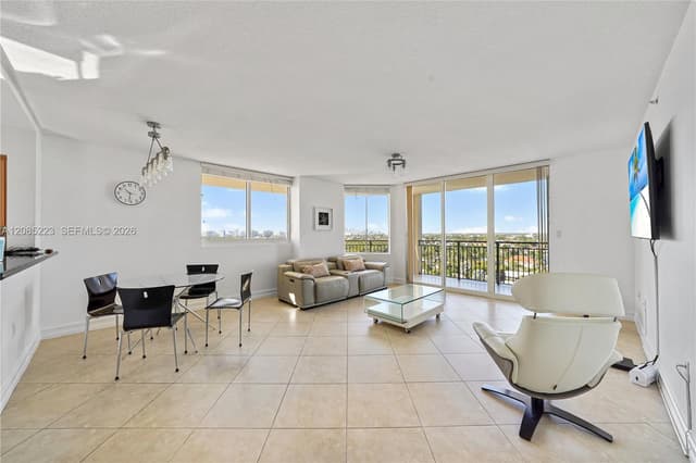 2001 N Ocean Blvd, Fort Lauderdale FL 33305 - Fort Lauderdale, FL - Photo 2