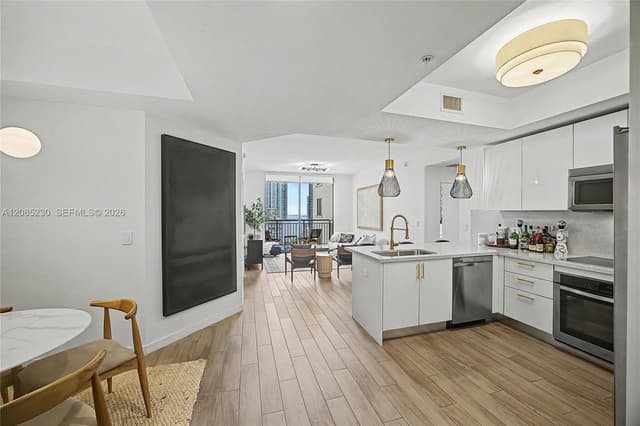 999 SW 1st Ave # 2407, Miami FL 33130 - Miami, FL - Photo 2