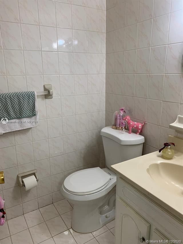 4725 NW 7th St # 3, Miami FL 33126 - Miami, FL - Photo 5