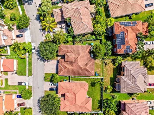 2133 SW 118th Ave, Miramar FL 33025 - Miramar, FL - Photo 4