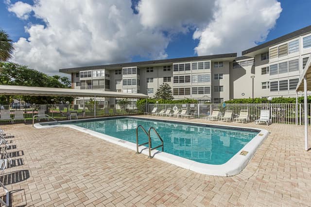 3090 NW 46th Avenue, Lauderdale Lakes FL 33313 - Lauderdale Lakes, FL - Photo 3