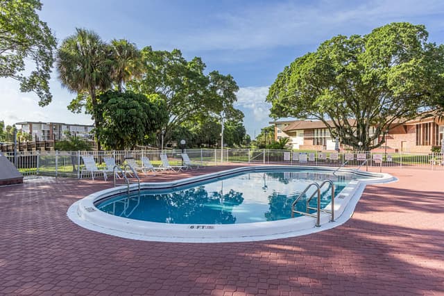 3090 NW 46th Avenue, Lauderdale Lakes FL 33313 - Lauderdale Lakes, FL - Photo 5