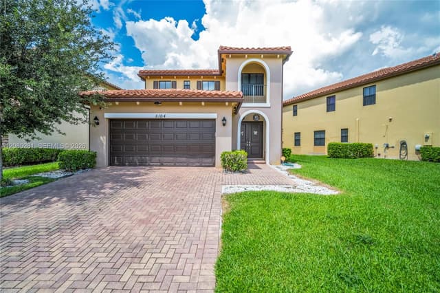 5104 NW 47th St, Tamarac FL 33319 - Tamarac, FL - Photo 4