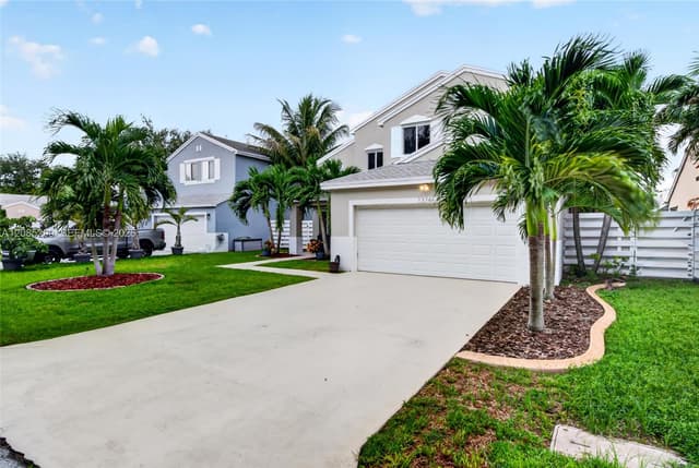 13746 SW 145th St, Miami FL 33186 - Miami, FL - Photo 2