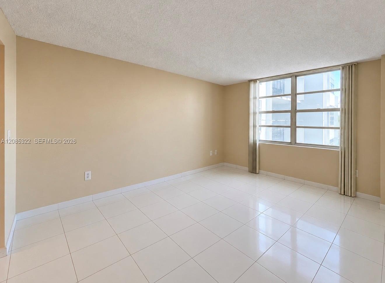 2750 NE 183rd St # 601, Aventura FL 33160
