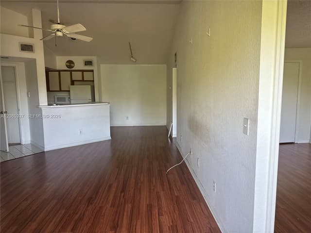 437 Vista Isles Dr, # 2223, Sunrise FL 33325 - Sunrise, FL - Photo 3