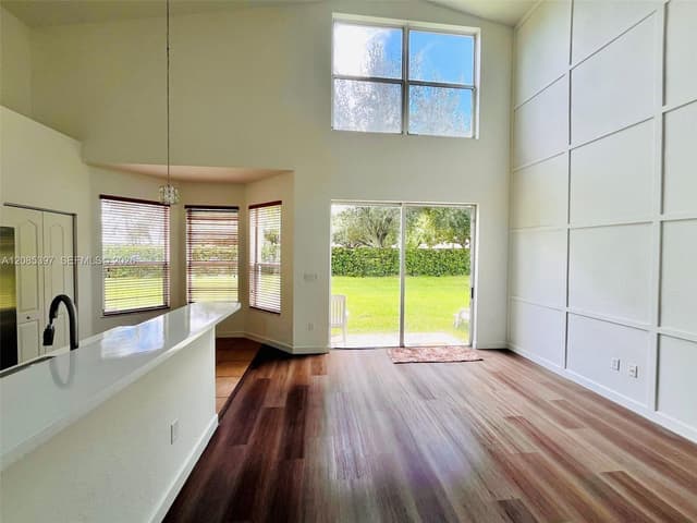 1261 NE 37th Pl, Homestead FL 33033 - Homestead, FL - Photo 2