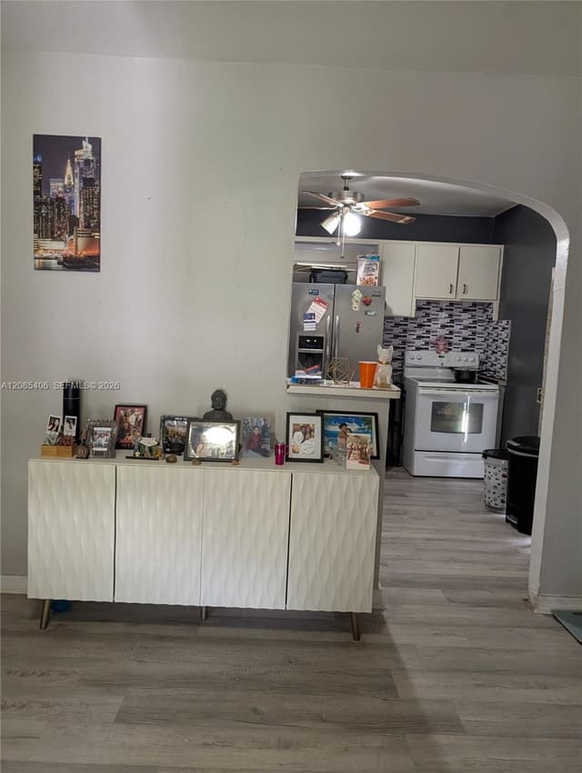 11339 Peachtree Dr, Miami FL 33161 - Miami, FL - Photo 4