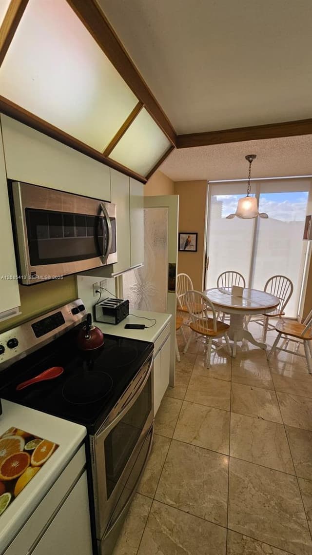 19355 Turnberry Way # 24E, Aventura FL 33180 - Aventura, FL - Photo 6