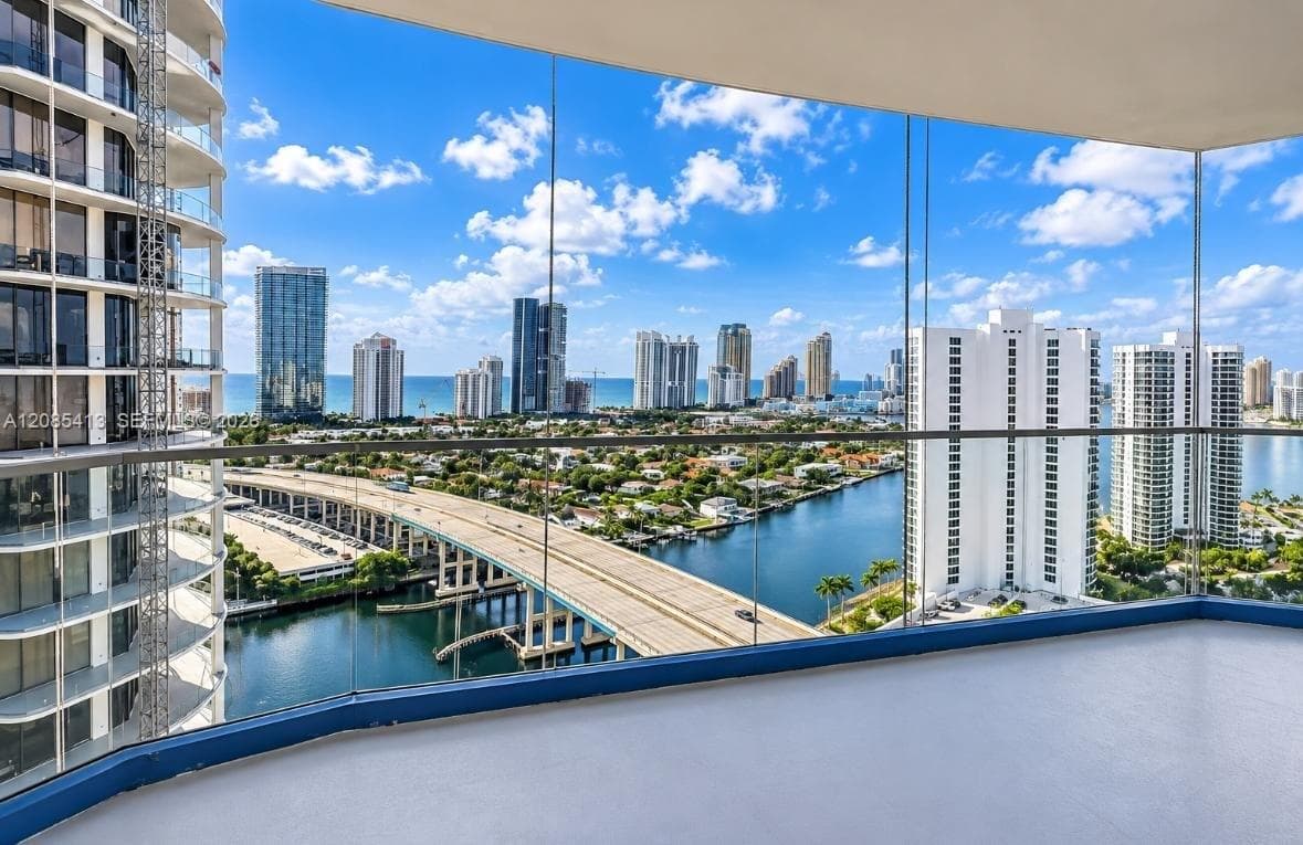 19355 Turnberry Way # 24E, Aventura FL 33180