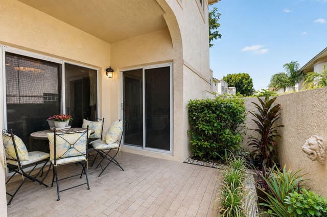 6487 Via Regina, Boca Raton FL 33433 - Boca Raton, FL - Photo 5