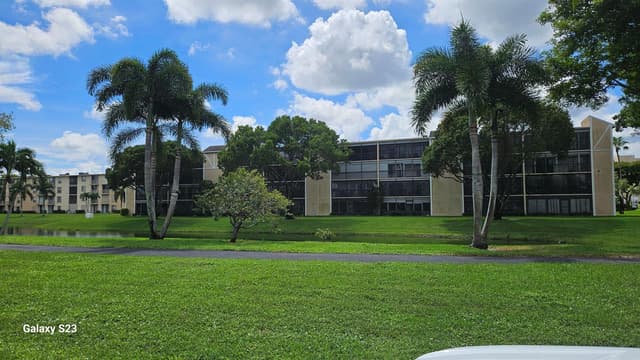 7185 Huntington Lane, Delray Beach FL 33446 - Delray Beach, FL - Photo 4