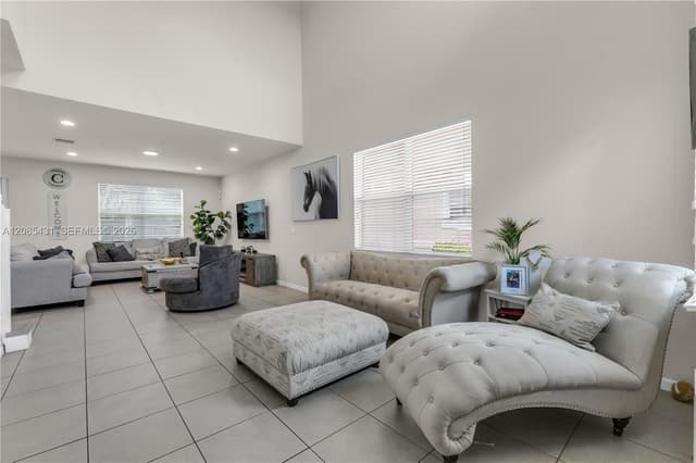 4707 Foxtail Palm Ct, Green Acres FL 33463 - Green Acres, FL - Photo 4