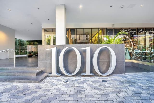 1010 Brickell Ave # 1810, Miami FL 33131 - Miami, FL - Photo 2