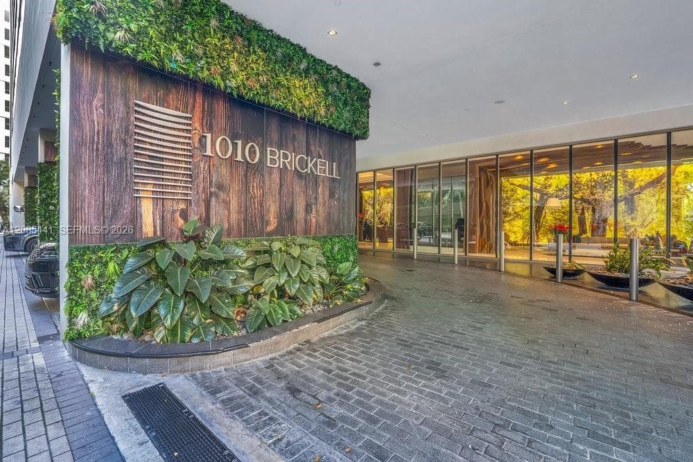 1010 Brickell Ave # 1810, Miami FL 33131 - Miami, FL - Photo 1