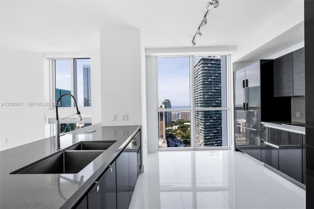1080 Brickell Ave # 3901, Miami FL 33131 - Miami, FL - Photo 2