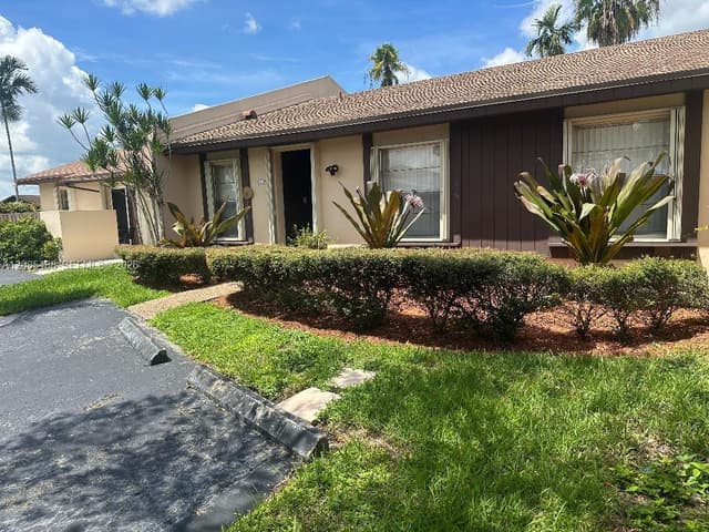 10836 SW 123rd Pl, Miami FL 33186 - Miami, FL - Photo 2