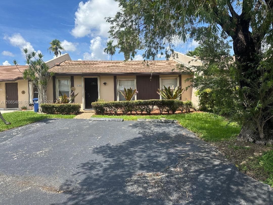10836 SW 123rd Pl, Miami FL 33186