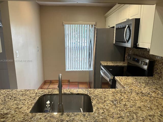 10836 SW 123rd Pl, Miami FL 33186 - Miami, FL - Photo 5