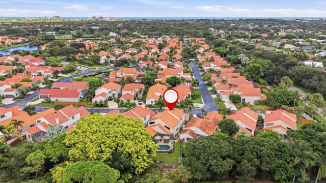 2576 LA CRISTAL Circle, Palm Beach Gardens FL 33410 - Palm Beach Gardens, FL - Photo 3