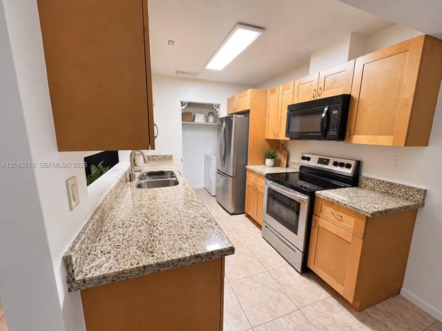12570 SW 117th Ln, Miami FL 33186 - Miami, FL - Photo 7