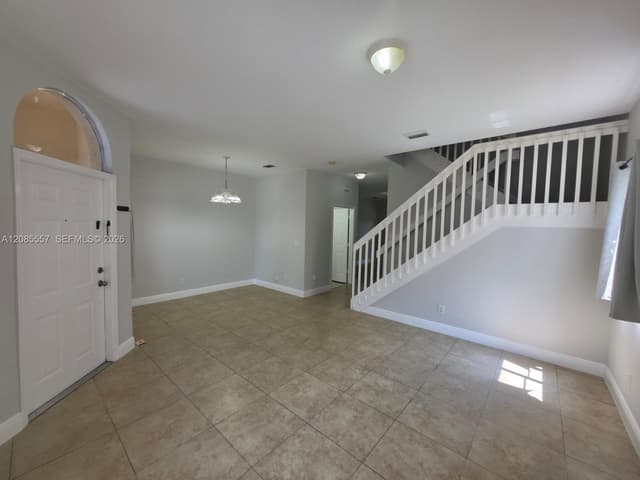 807 N Santa Catalina Cir, North Lauderdale FL 33068 - North Lauderdale, FL - Photo 7